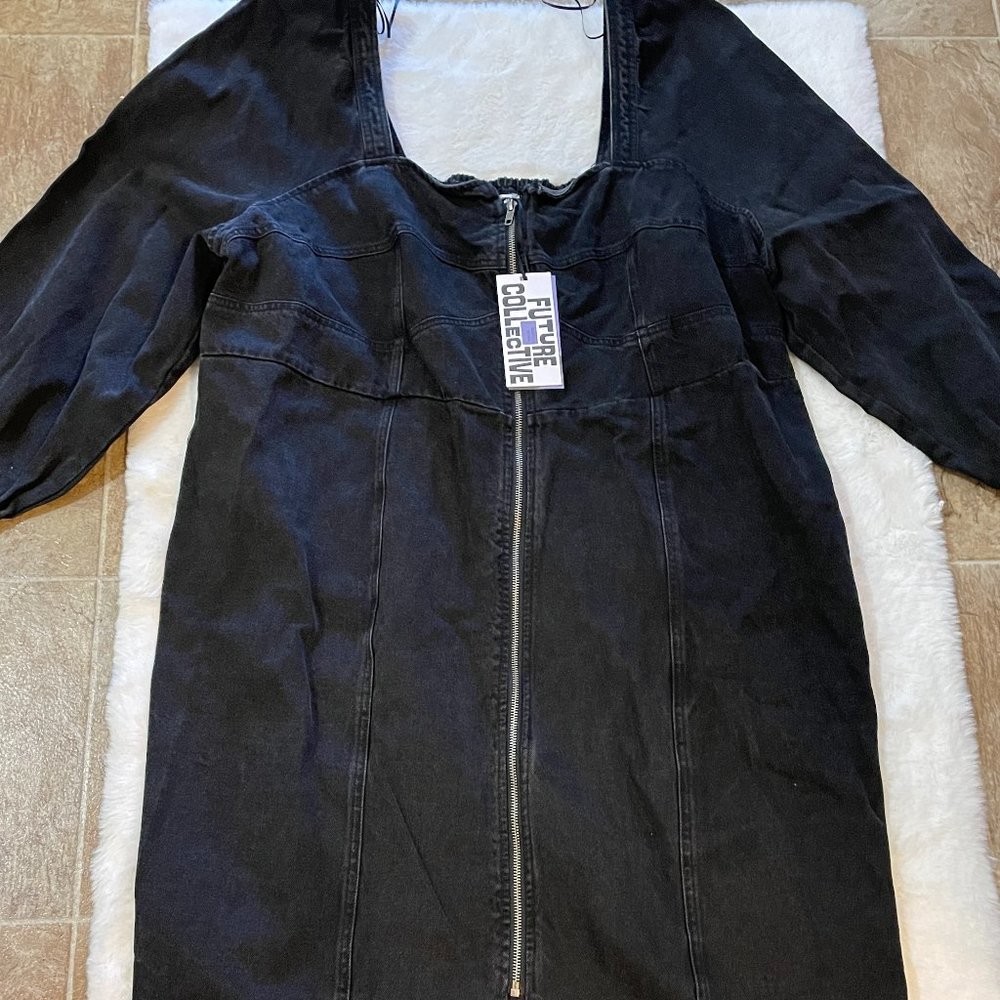 Future Collective Dress - Picture 2 of 11